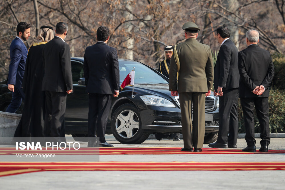 استقبال رسمی از امیر قطر