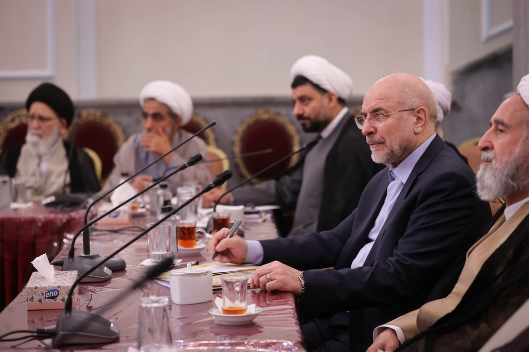 دیدار جمعی از ائمه جماعت مساجد تهران با قالیباف