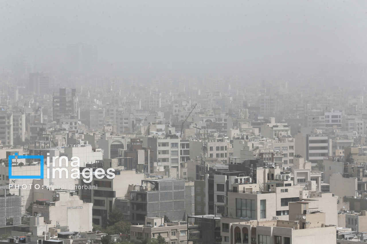 گرد و غبار در آسمان مشهد