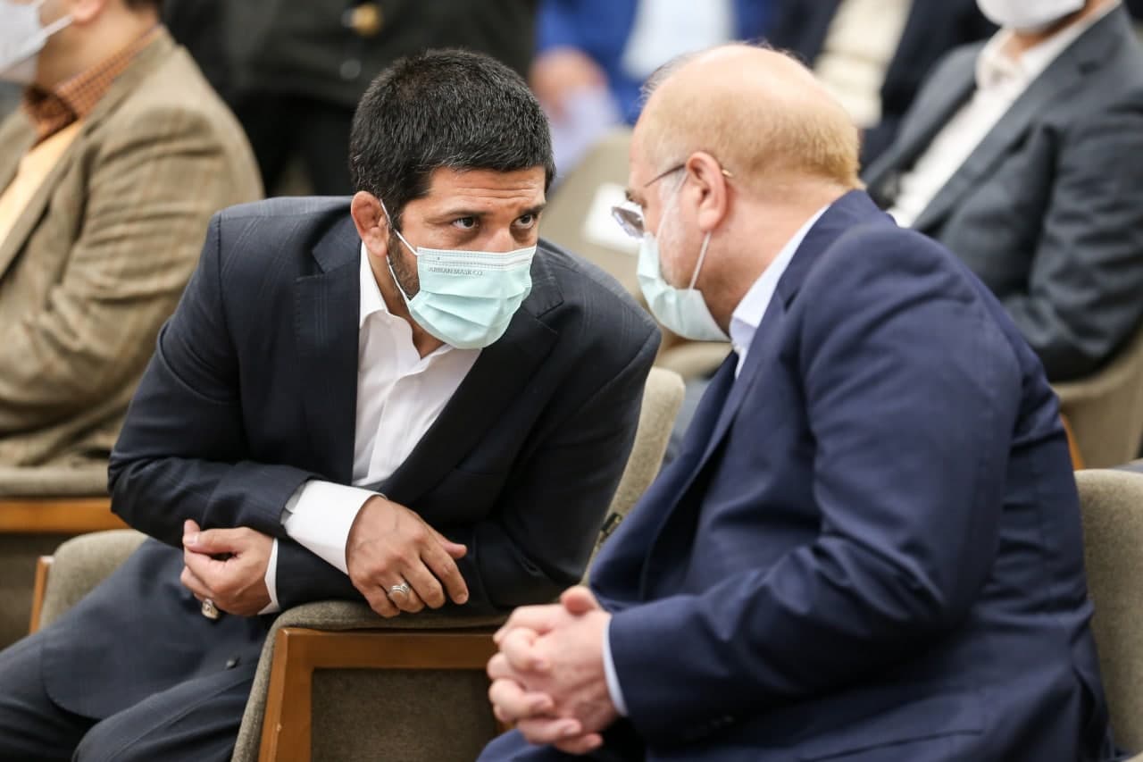 حضور قالیباف، صبح امروز، در جمع ورزشکاران در کمیتۀ ملی المپیک