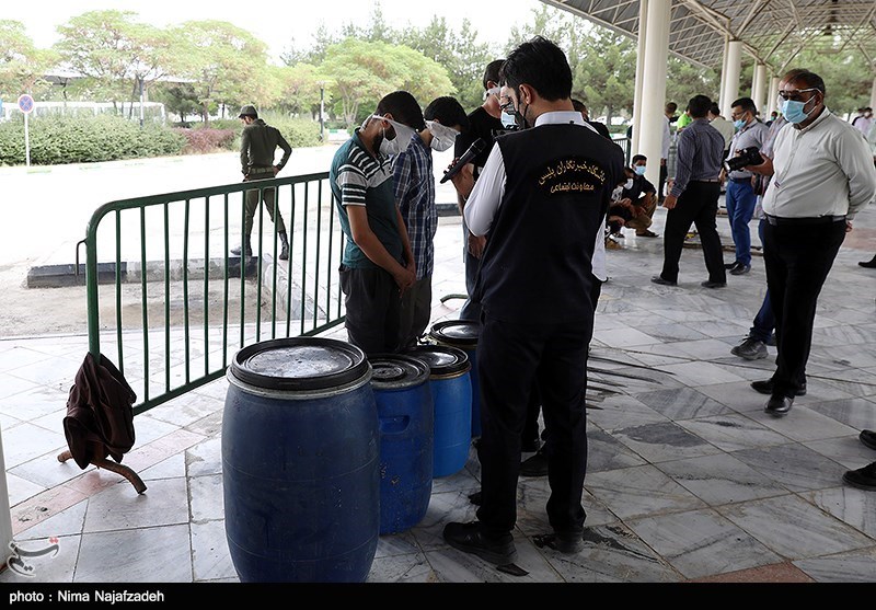 اراذل و اوباش