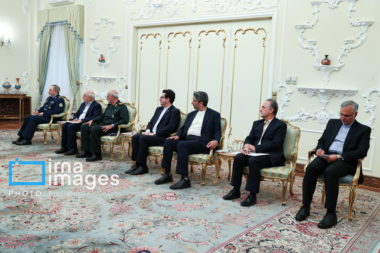 دیدار وزیر دفاع عربستان با رئیس جمهور