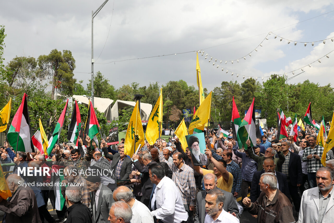 راهپیمایی علیه جنایات رژیم صهیونیستی پس از نماز جمعه در تهران