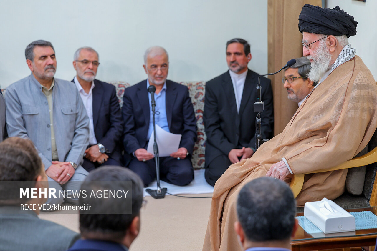 دیدار وزیر کشور و استانداران با رهبر انقلاب
