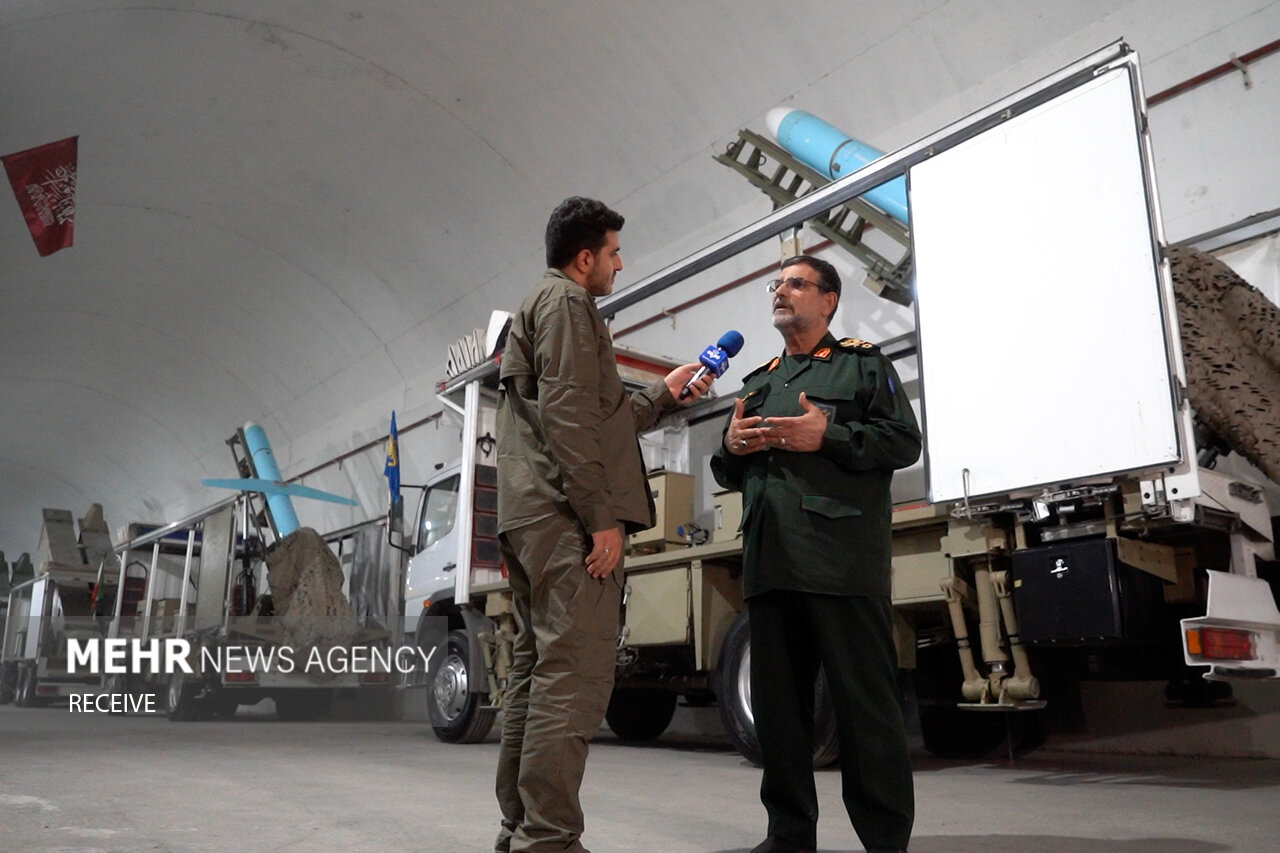 بازدید فرمانده کل سپاه از شهر زیرزمینی و شناور سپاه