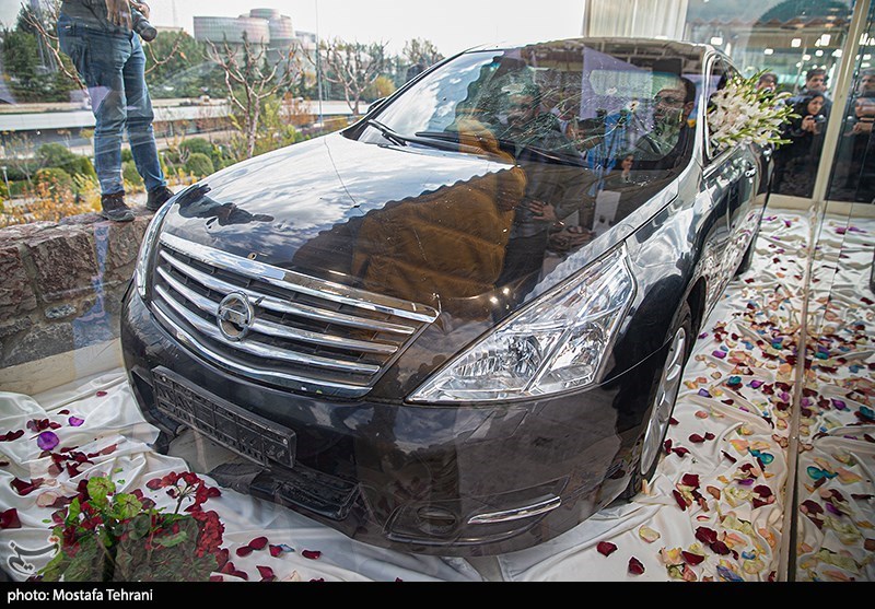  آیین رونمایی از خودروی شهید فخری زاده