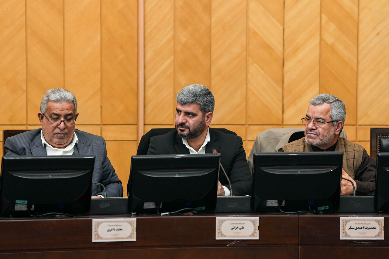 جلسه کمیسیون تلفیق لایحه بودجه ۱۴۰۵ با حضور قالیباف