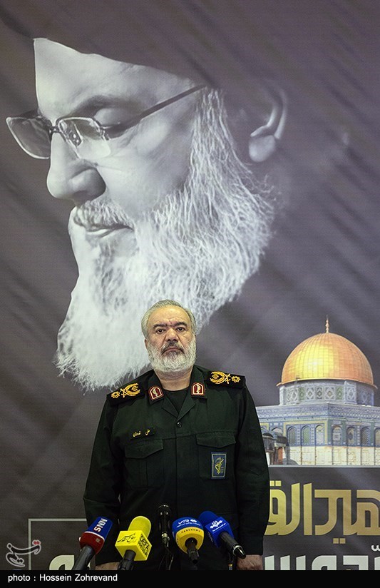 نمایشگاه هفته پژوهش سپاه پاسداران در ستاد سپاه