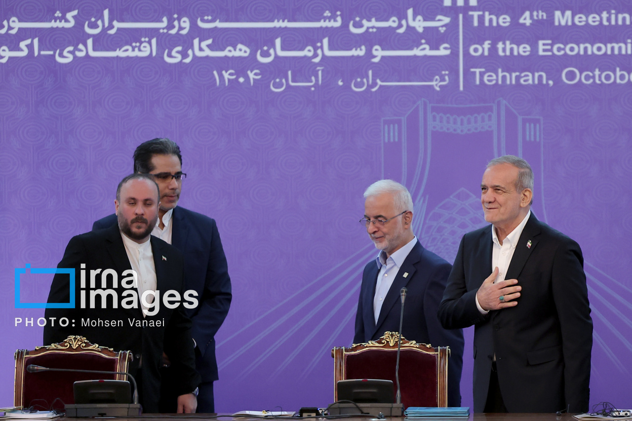 پزشکیان در نشست وزیران «اکو»