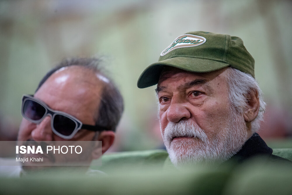 بازیگران در مراسم ختم مرحوم عنایت بخشی