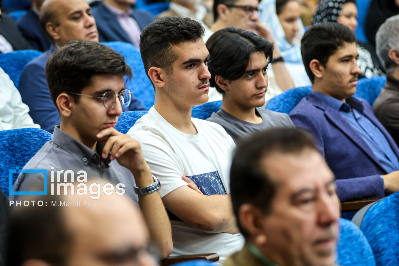 تجلیل از مدال آوران المپیاد ۲۰۲۵ 