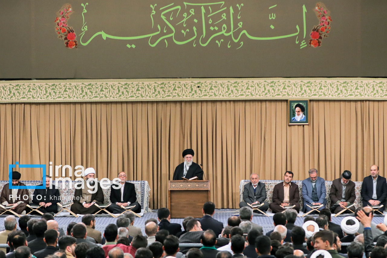 رهبر انقلاب در محفل قرآنی