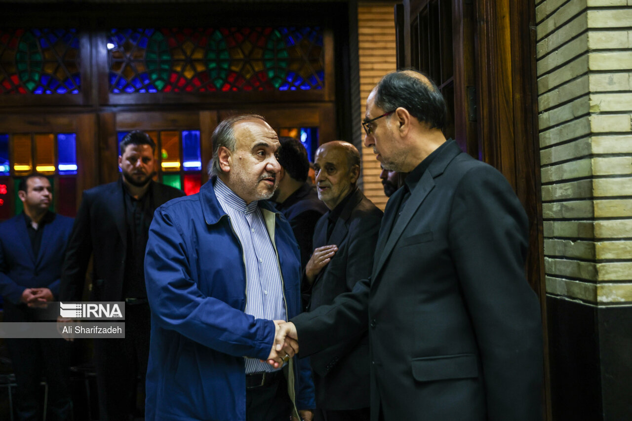 مراسم ترحیم والده «وحید حقانیان»