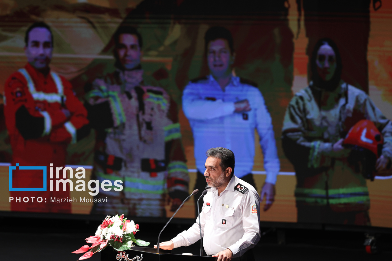 گرامیداشت روز آتش‌نشان