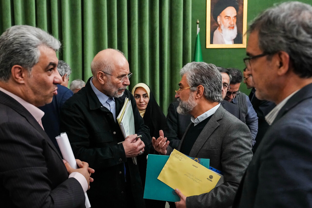 دیدار وزیر علوم و جمعی از رؤسای دانشگاه‌ها با قالیباف