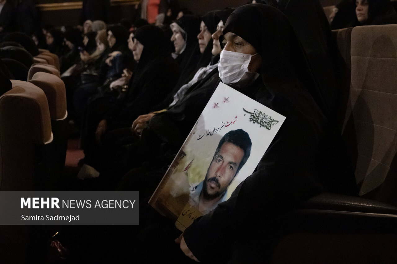 مراسم ملی تکریم مادران و همسران شهدا