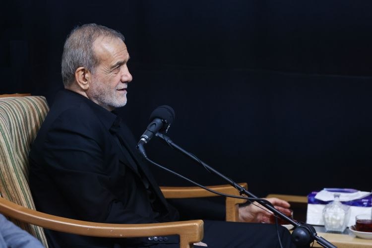 دیدار پزشکیان با آیت الله العظمی شبیری زنجانی