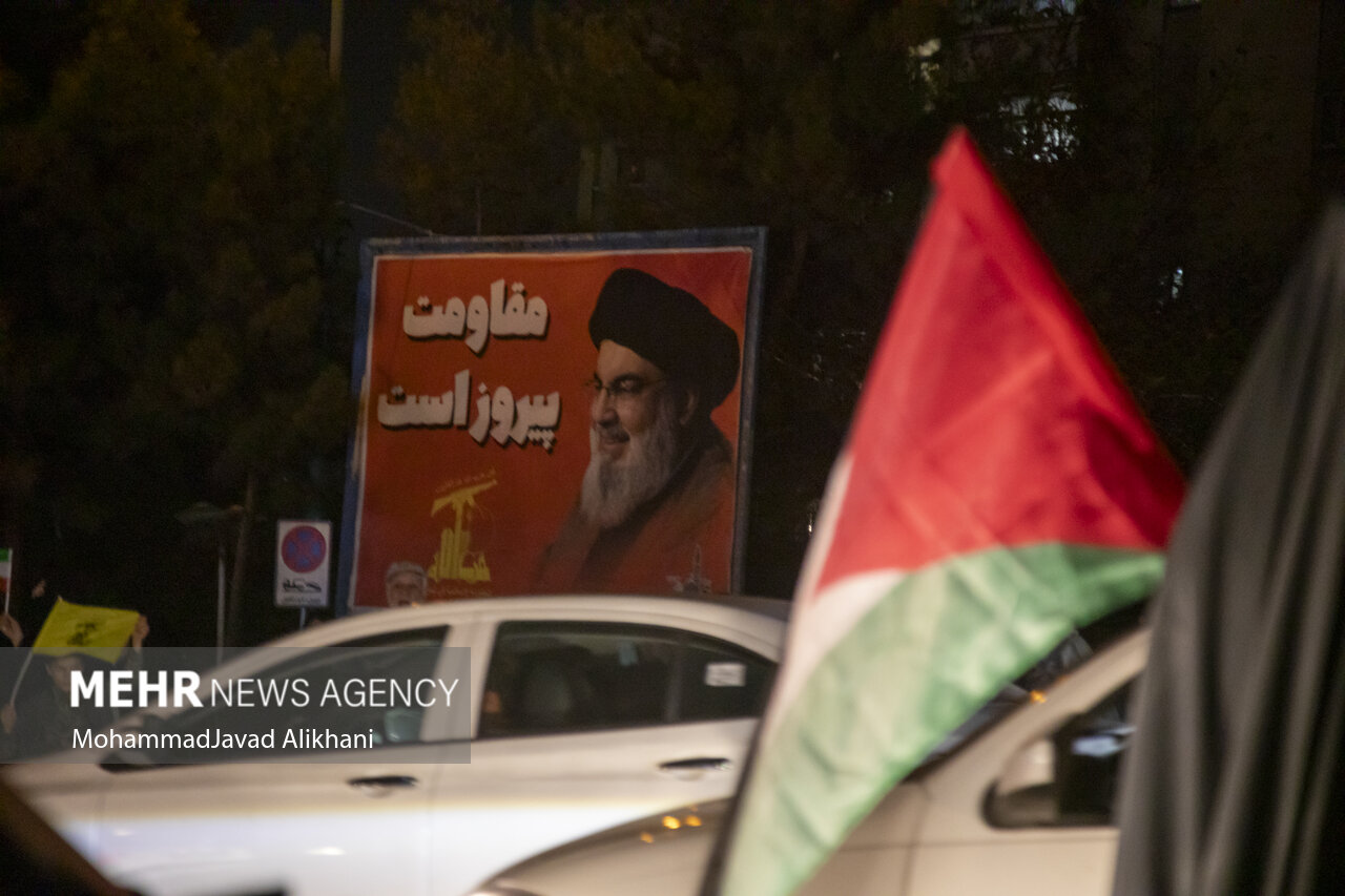 شادی مردم پس از حملات موشکی سپاه