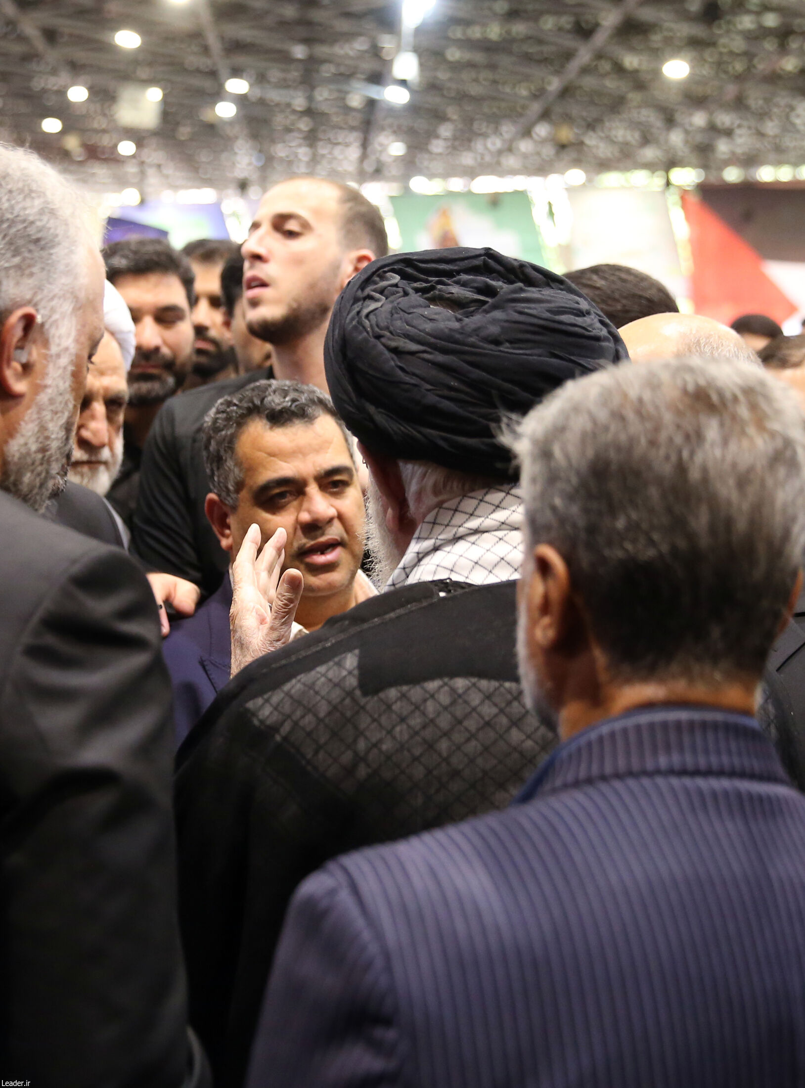 اقامه نماز بر پیکر شهید هنیه به امامت رهبر معظم انقلاب