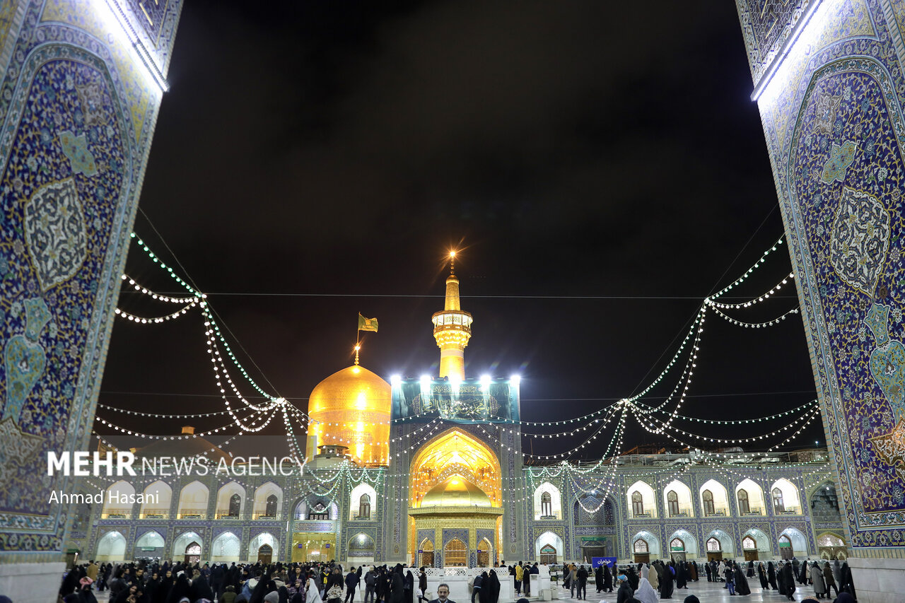 حال و هوای حرم مطهر امام رضا(ع)