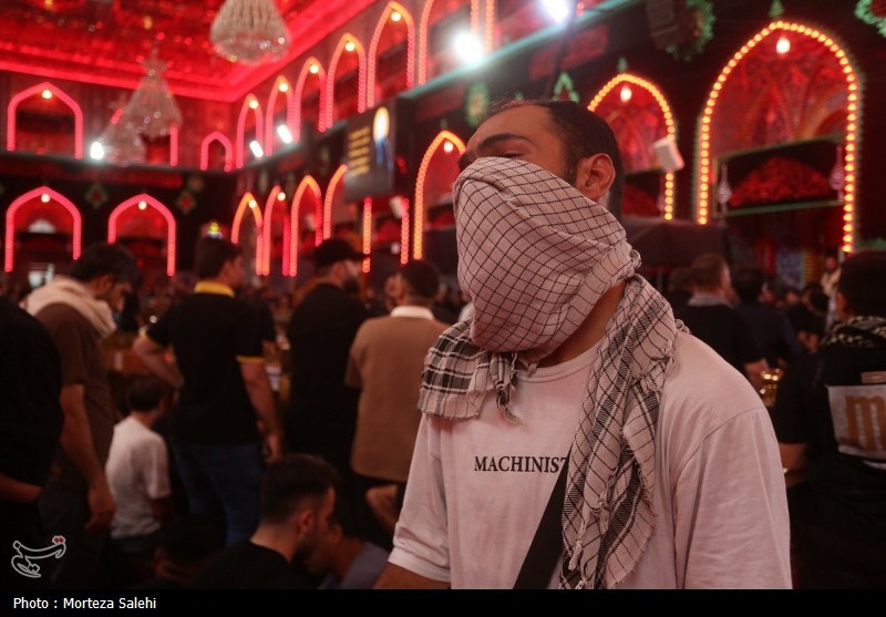 حرم مطهر امام حسین (ع) در شب اربعین