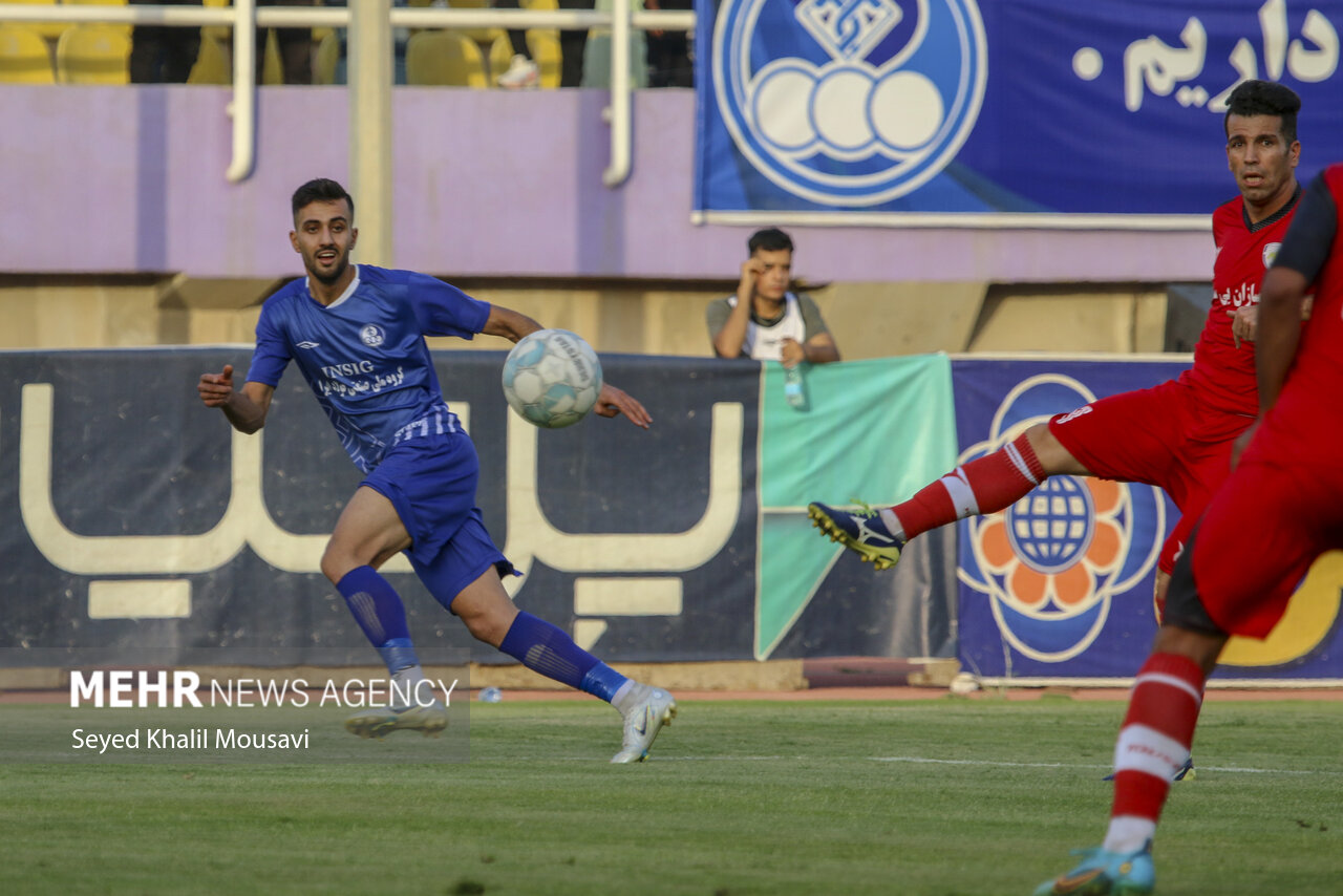 دیدار تیم های استقلال خوزستان و آرمان گهر
