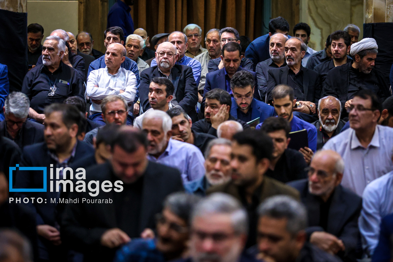 قالیباف و پزشکیان در مجلس ترحیم احمد توکلی