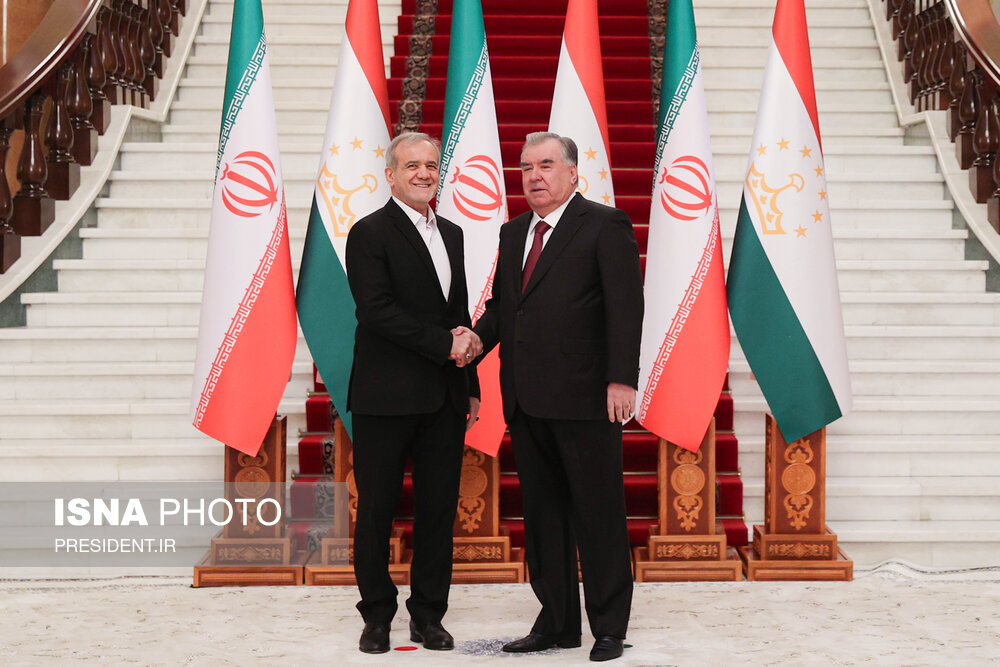 استقبال رئیس جمهور تاجیکستان از پزشکیان