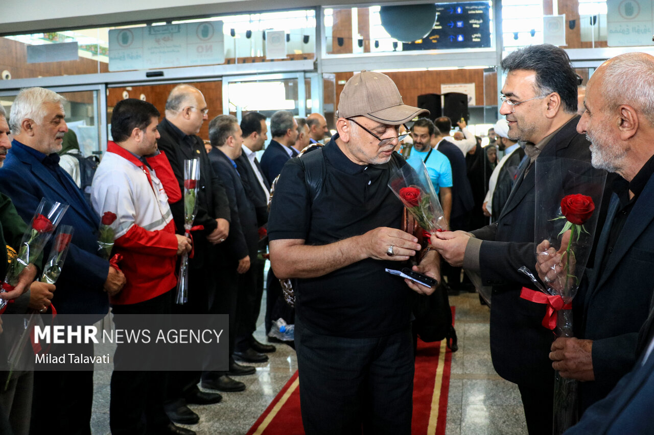 حرکت نخستین قطار زائران گیلانی اربعین حسینی به کرمانشاه