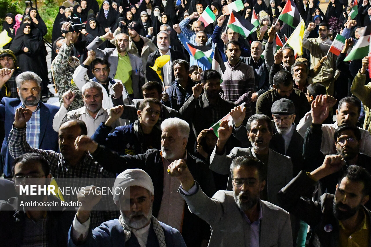 تجمع مردم بیرجند 