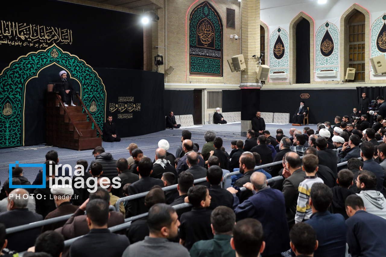 نخستین شب عزاداری ایام فاطمیه با حضور رهبر انقلاب