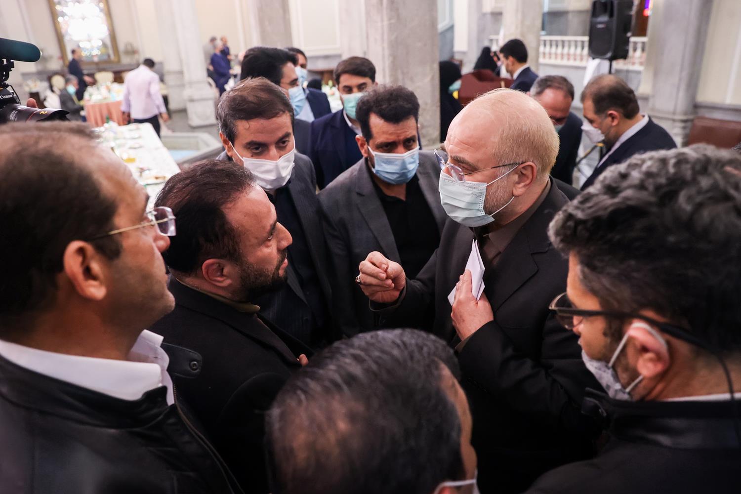 مراسم تجلیل از خانواده شهدا و ایثارگران قوه مقننه