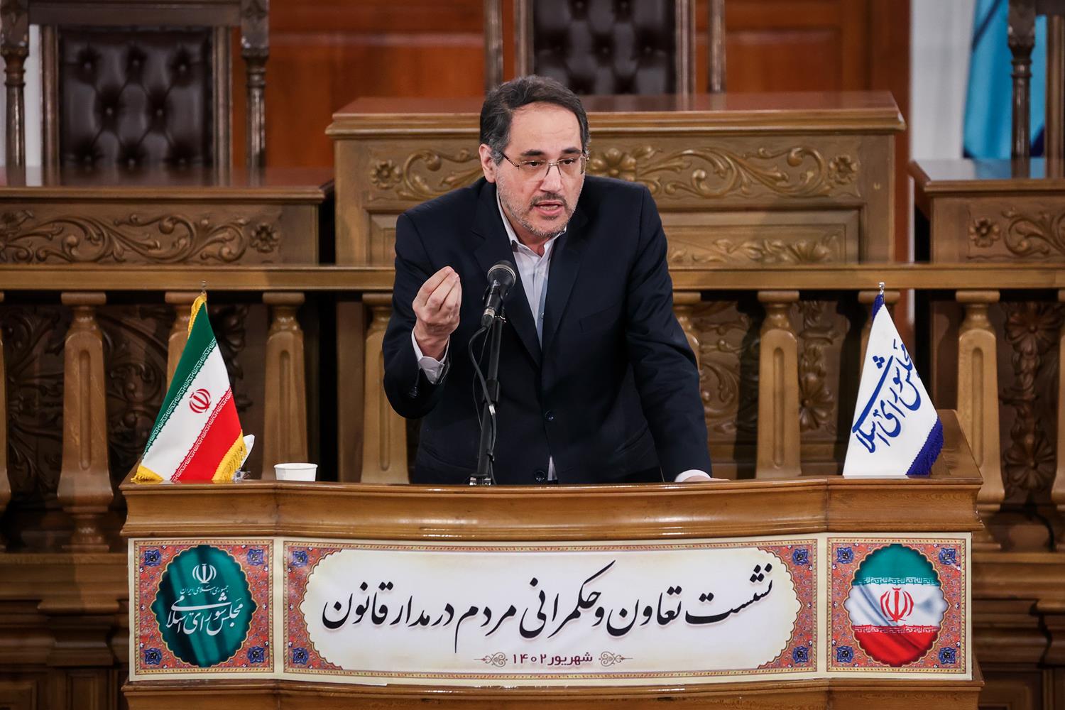 برگزاری نشست تعاون و حکمرانی مردم در مدار قانون با حضور قالیباف