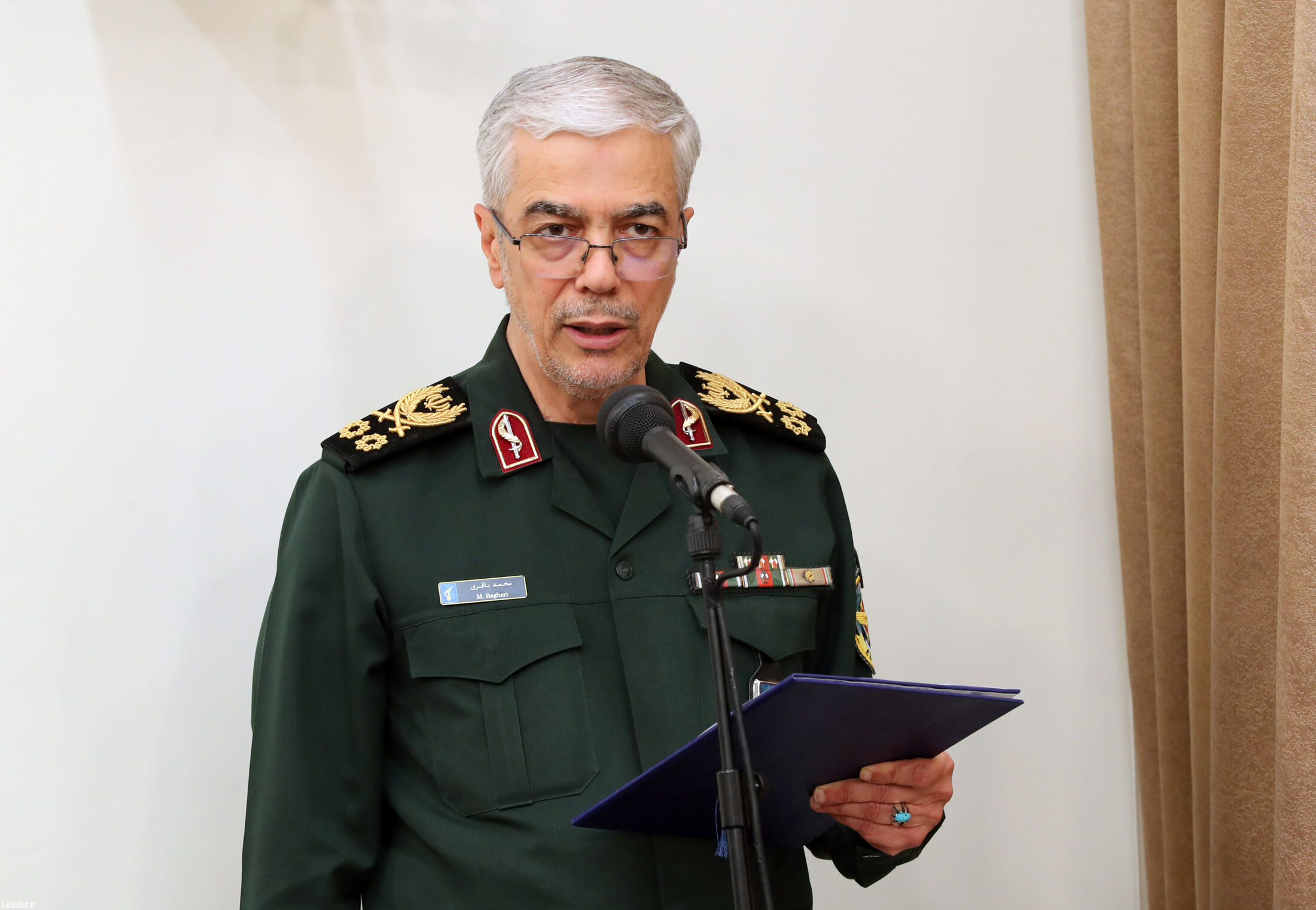  دیدار فرماندهان نیروهای مسلح با رهبر انقلاب