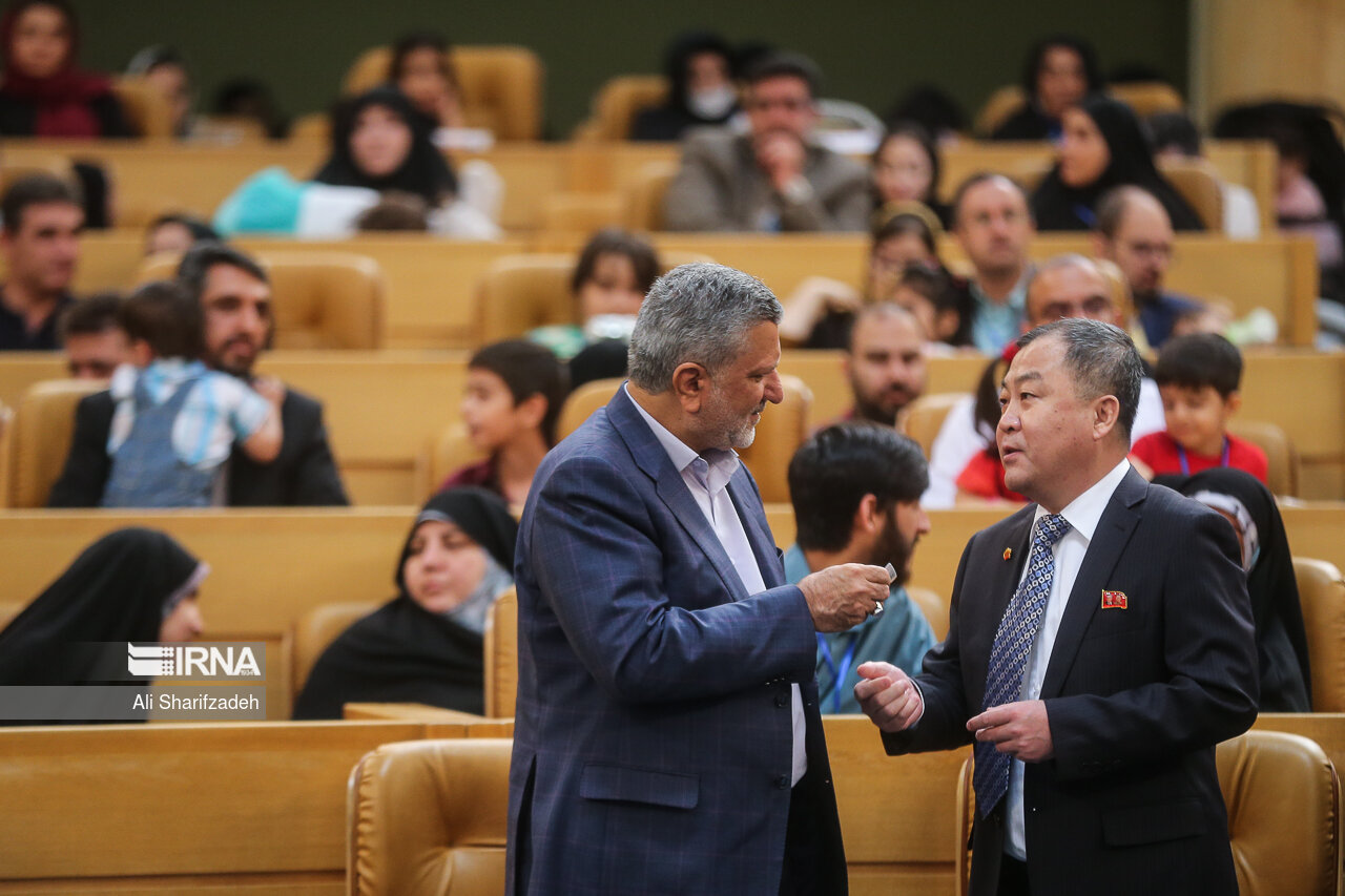 مراسم بزرگداشت هفته بهزیستی با حضور رئیسی