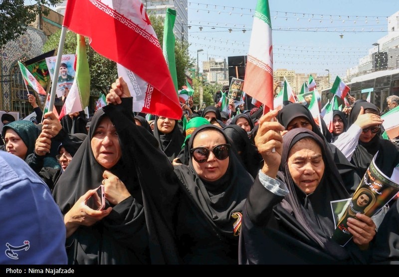 تشییع پیکر ۴ شهید حملات رژیم صهیونیستی در مشهد