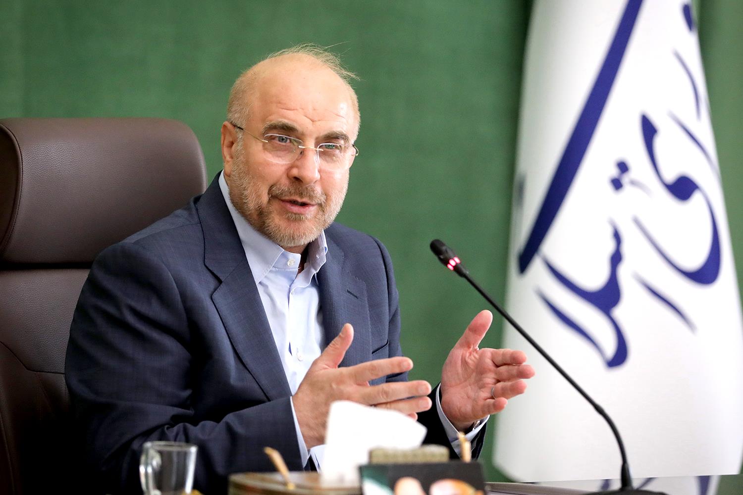 دیدار اعضای کنگره شهدای ۱۵ خرداد ورامین با قالیباف