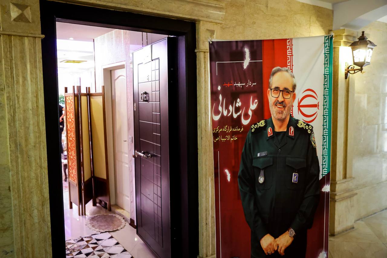 حضور قالیباف در منزل سپهبد شهید علی شادمانی