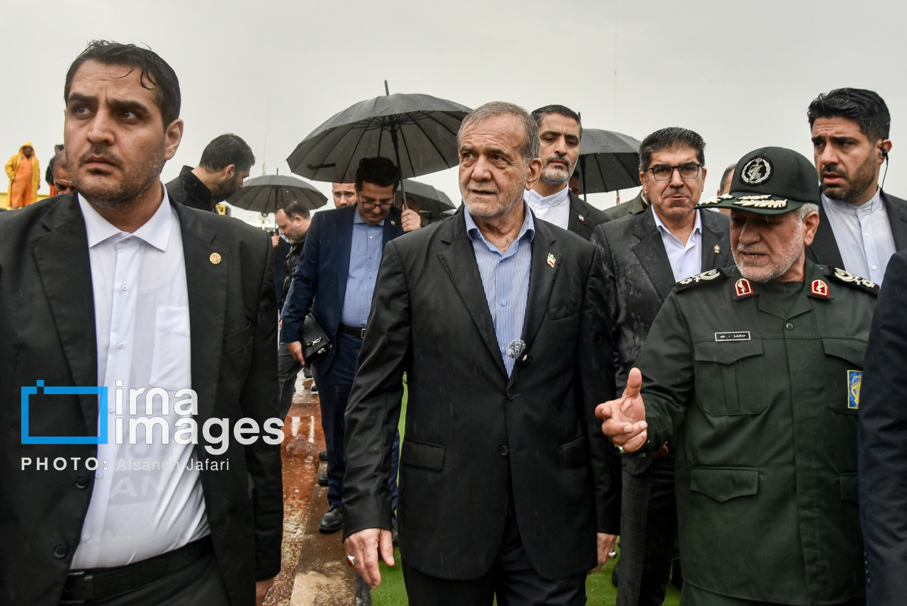 دومین روز سفر رئیس جمهور به استان بوشهر