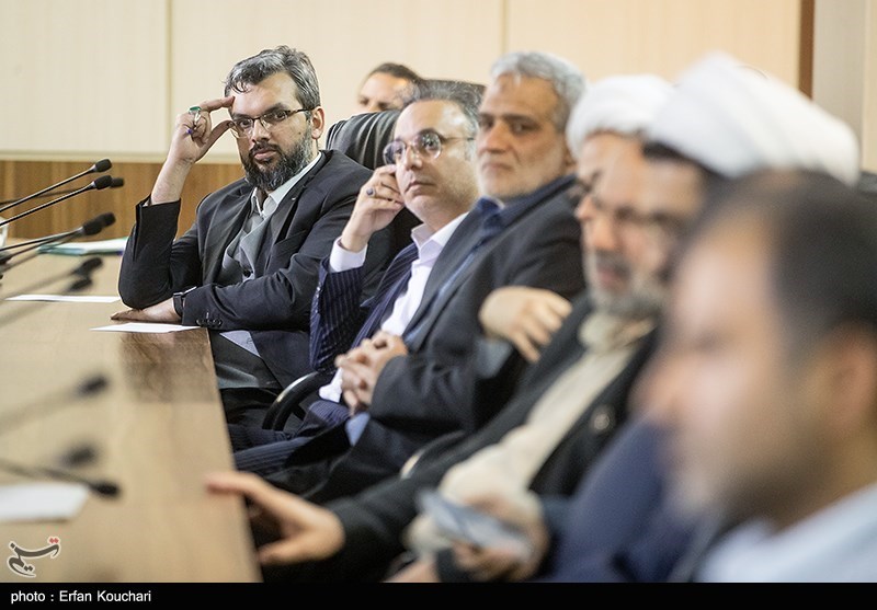 نشست رئیس مجمع تشخیص مصلحت نظام با مدیران عامل خبرگزاری‌ها