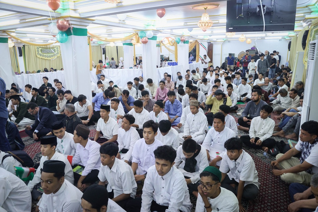 حضور قالیباف در مرکز فرهنگی اسلامی اندونزی