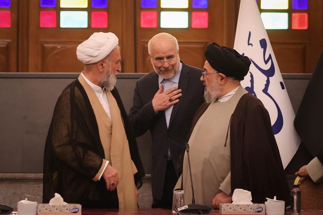 دیدار جمعی از ائمه جماعت مساجد تهران با قالیباف