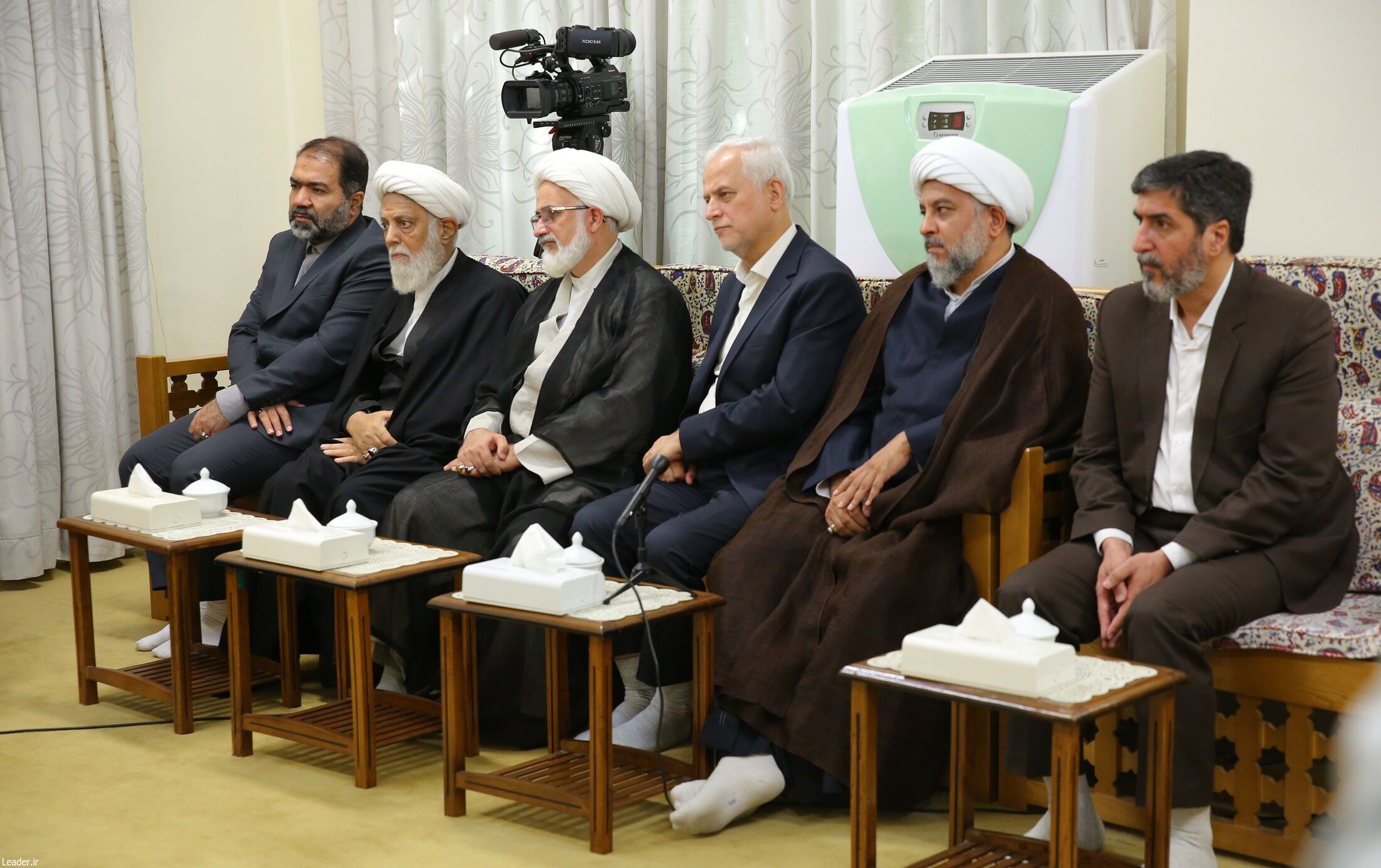 رهبر انقلاب