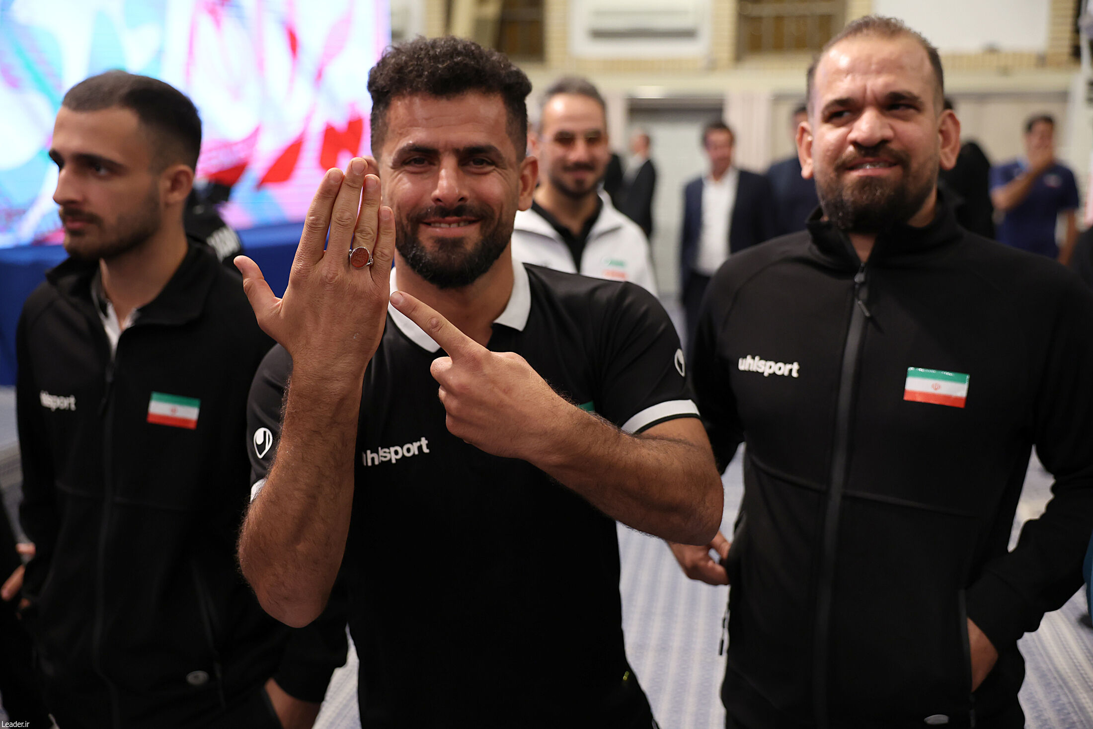 تصاویری از دیدار مدال‌آوران ورزشی و علمی با رهبر انقلاب