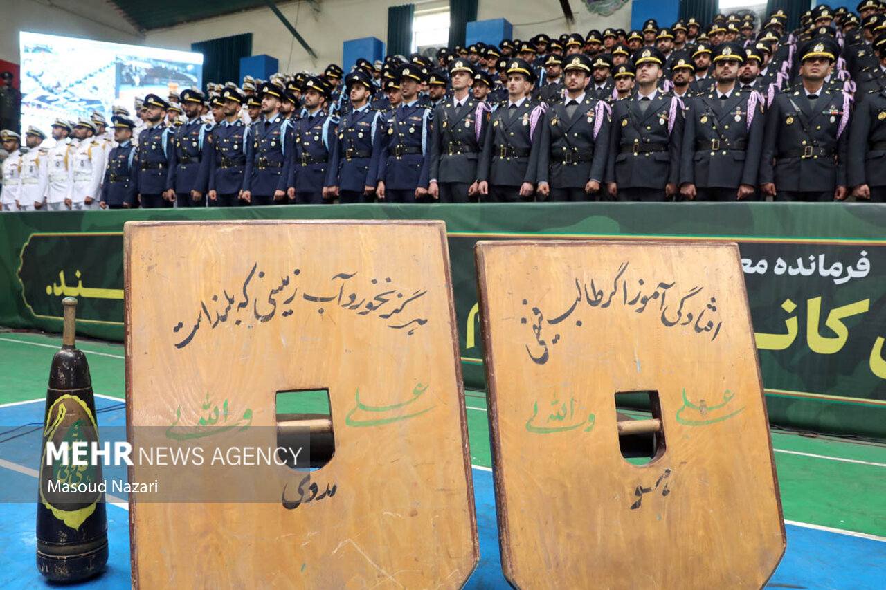 مراسم دانش‌آموختگی دانشجویان دانشگاه‌های افسری آجا