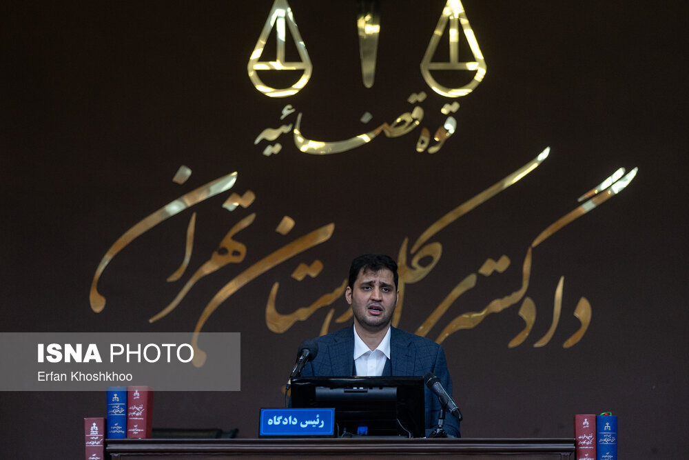اولین جلسه دادگاه پرونده تروریستی حرم شاهچراغ(ع)