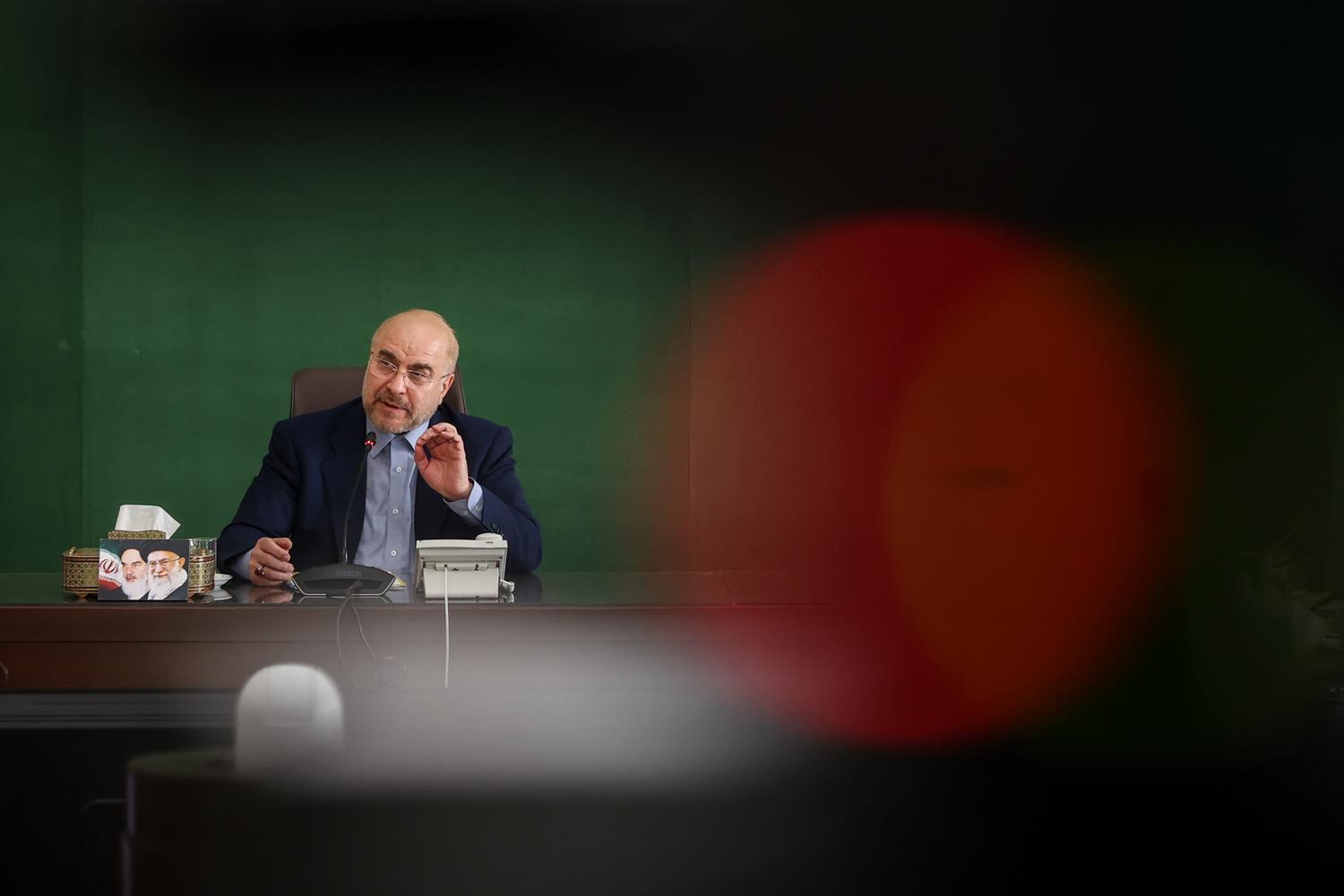 دیدار جمعی از جوانان با قالیباف به مناسبت روز جوان