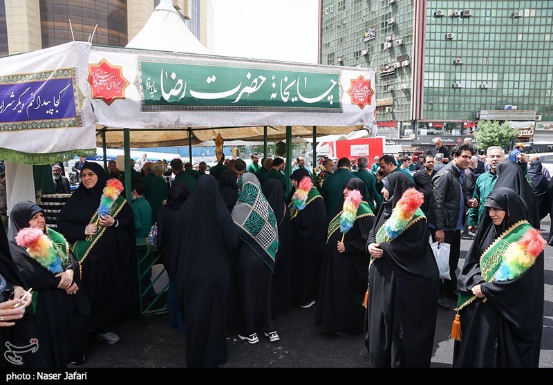 اجتماع صادقیون در فلکه دوم صادقیه
