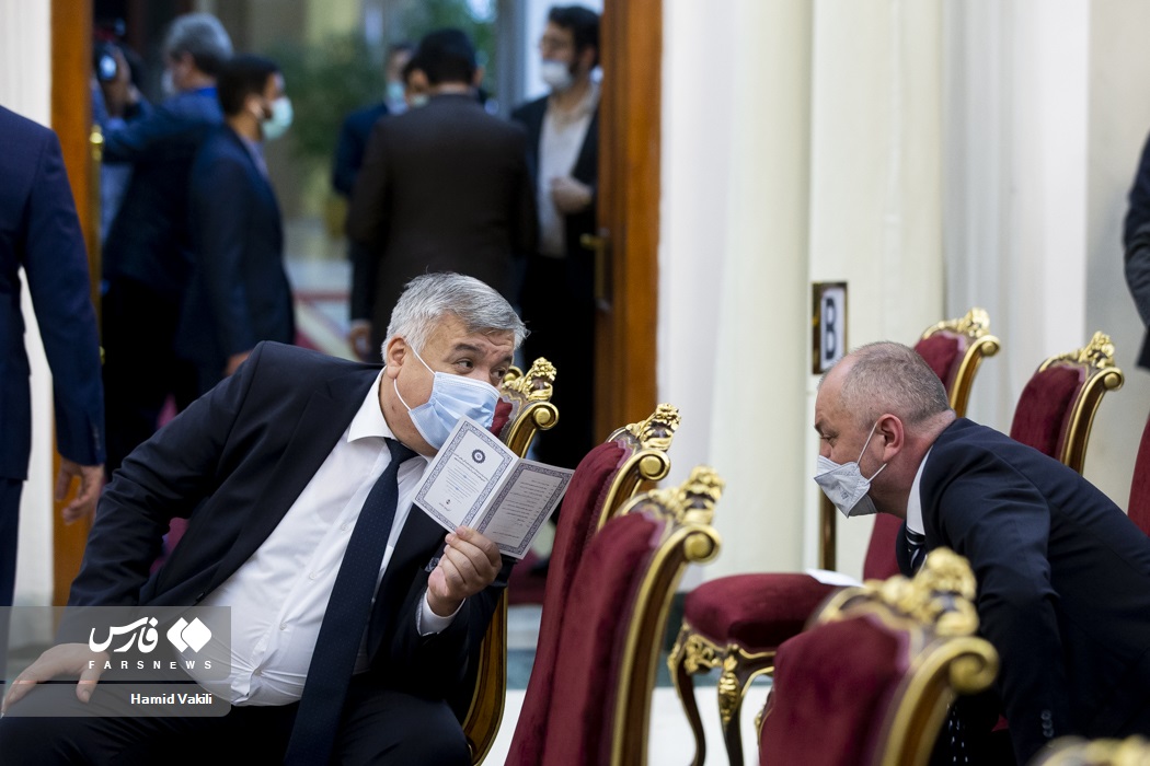 دیدار سفرا و روسای نمایندگی های کشورهای اسلامی با رئیس جمهور