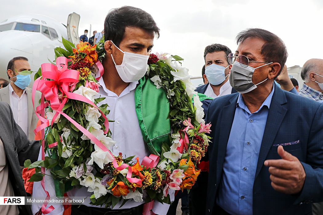 استقبال از برادران گرایی